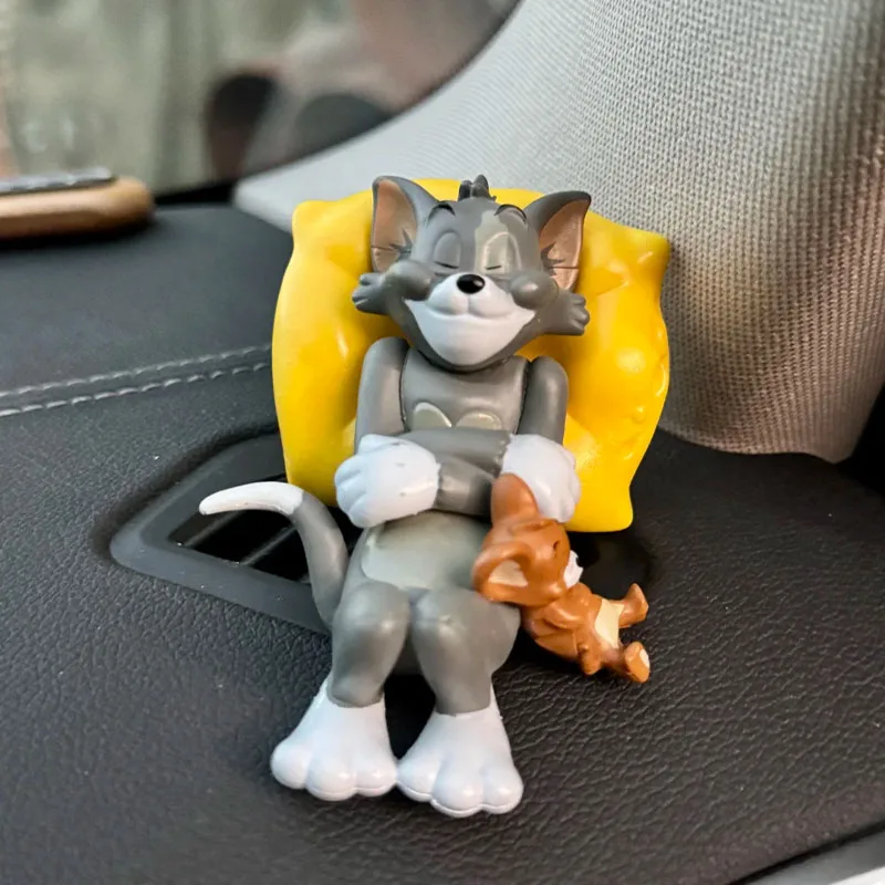 Tom Jerry Desktop Display Car Dashboard Decor Cartoon Figure Vehicle Interior Desktop Ornament Collection Car Accessories view 2