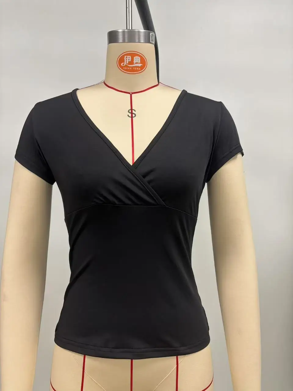 2026 Sommer Neue Mode Damen T-Shirt Einfarbig Slim-Fit V-Ausschnitt Kurzarm-Oberteil Y2k Kleidung – Detail 2