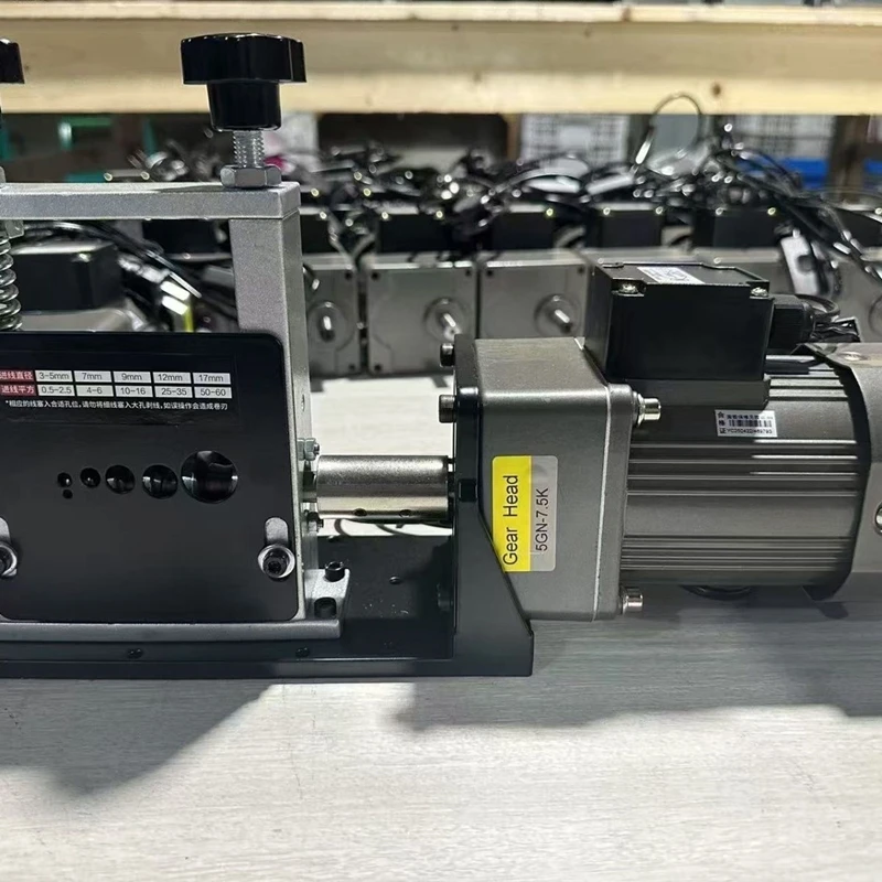 

Multi hole wire stripping machine, waste cable stripping machine, wire pulling machine, small automatic wire stripping machine