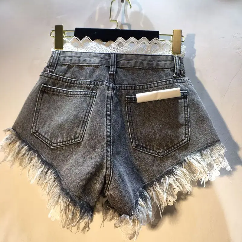 2026 Summer New Splicing Hook Lace High Waist Burr Denim Shorts Hot Pants Women