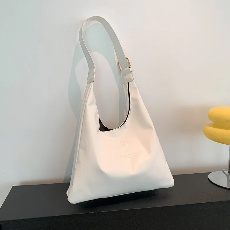 Large Capacity Soft Leather Tote Bag Women\'s 2024 New Black High-end Letter Casual Commuting Shoulder Bag Messenger Baghandbags