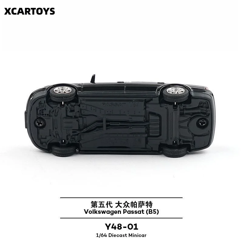 New In Stock Xcartoys 1:64 Volkswagen Passat B5 Silvery Alloy Miniature Volkswagen Sedan Y48-03 Diecast Model Car Toys Kids Gift