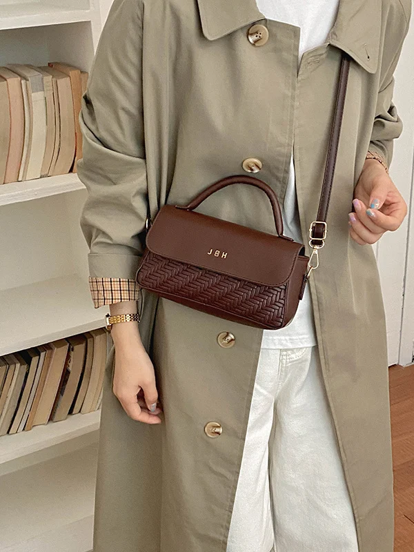 Fashionable Retro Small Crossbody Bag Women's Handbag Stylish Versatile Shoulder Bag Soft Square Bag Trendy Handbag