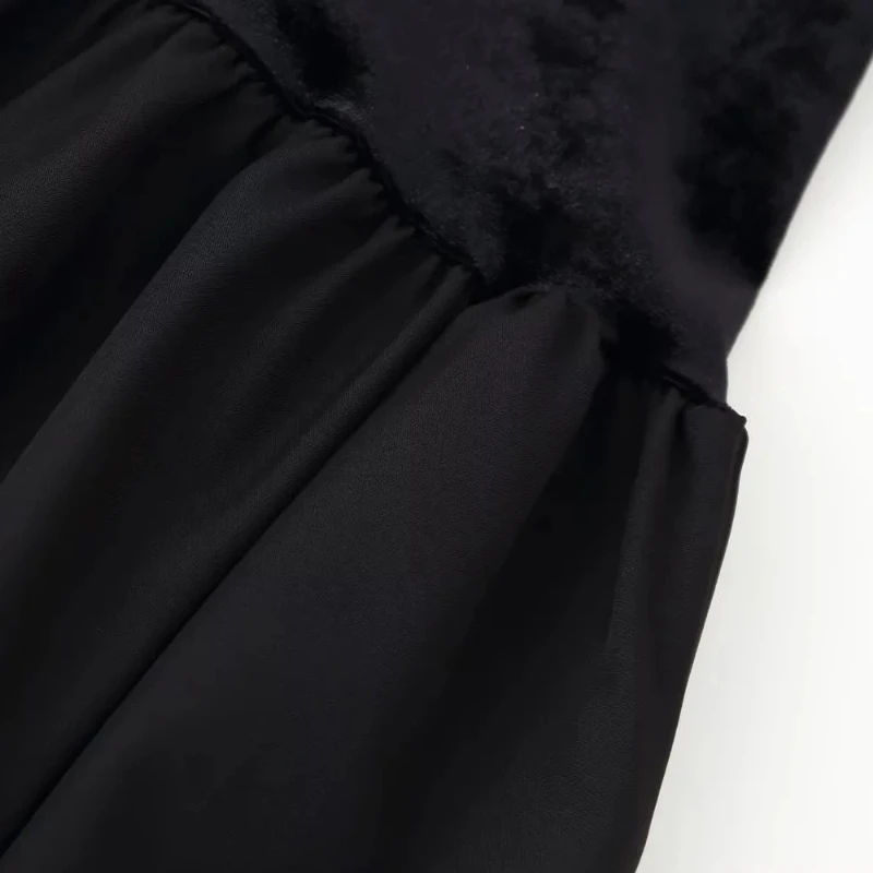 Abito da donna europeo e americano con giunture in velluto a coste a collo alto alla moda