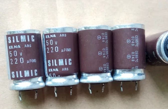 10pcs/lot Japanese original ELNA 50V 220UF SILMIC ARS 16x25mm Brown God Bald Edition Copper Fever Audio Capacitor free shipping