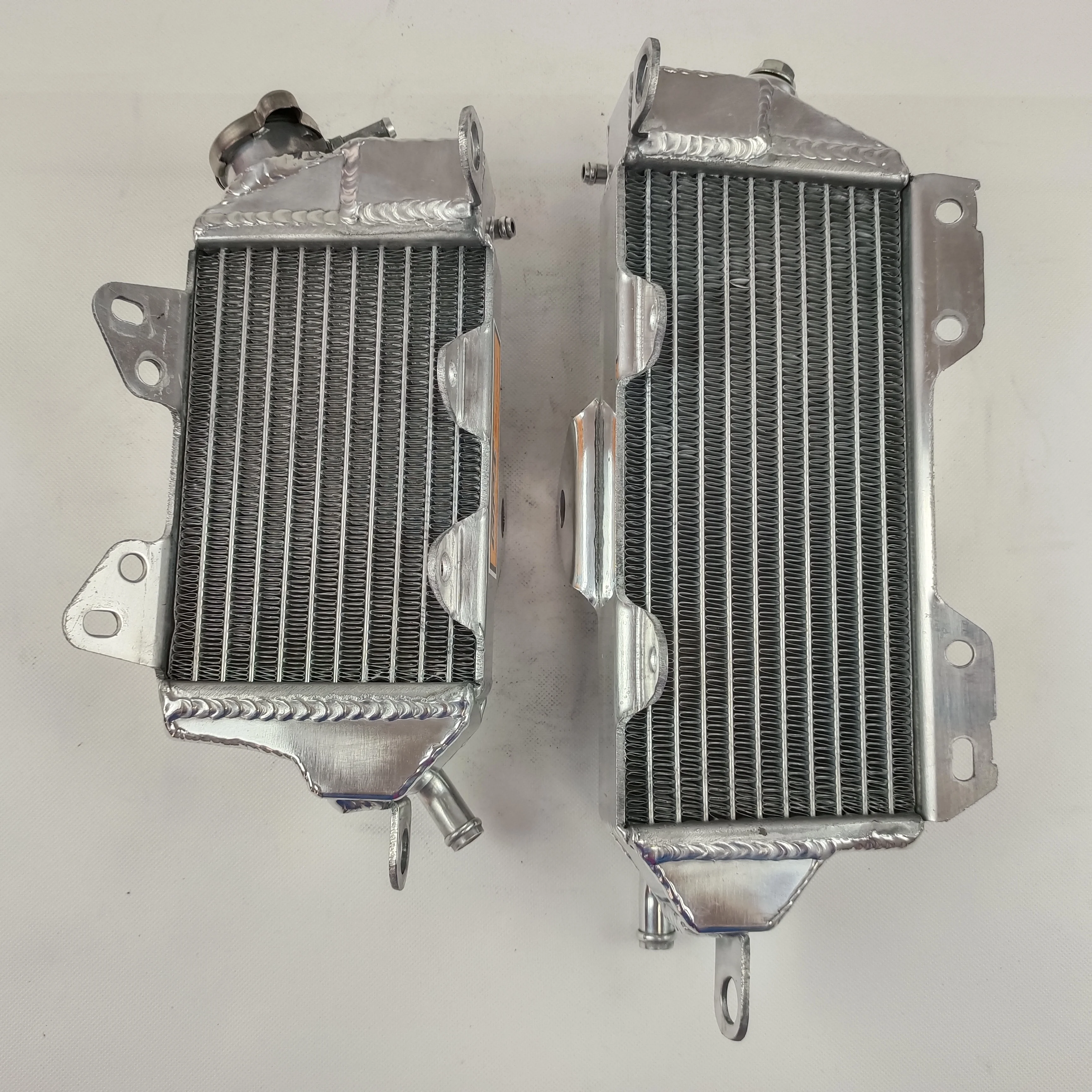 

Left side & Right side For 1990 1991 Kawasaki KX125 2-stroke Aluminum Radiator Cooler Cooling Coolant