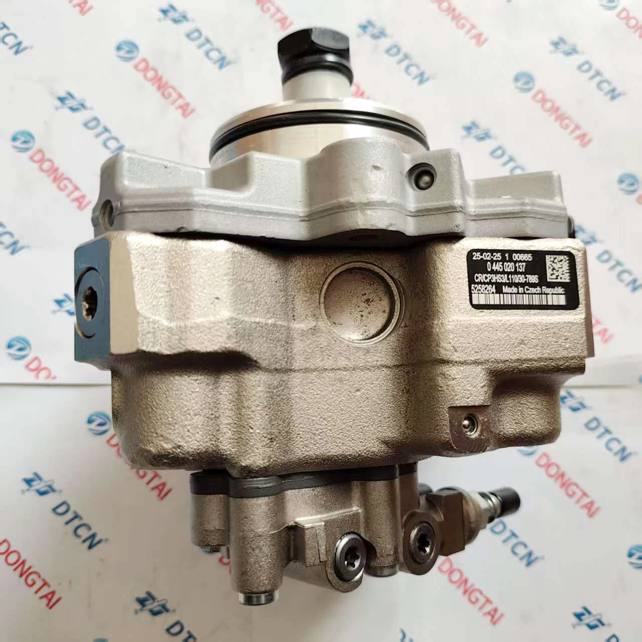 

Fuel Common Rail Cp3 Pump 5258264 0445020101 0445020137 0445020162 0445020099 for Cumminns Isde Isbe 6.7L