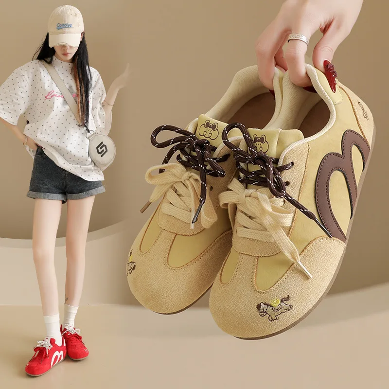 

2026 Women's Spring Leisure Sports White Shoes Versatile Board Outdoor Running Shoes Comfortable Design for Active Women