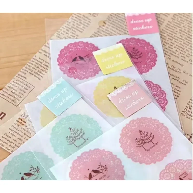 

4pcs/lot Delicate Lace Style PVC Sealing Stickers - Assorted Colors (Blue/Yellow/Deep Pink) for Envelope Decoration