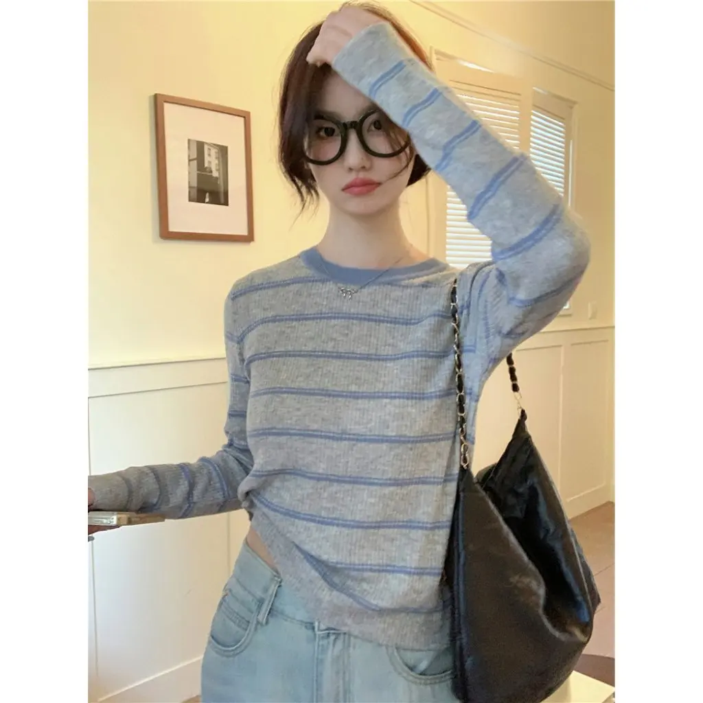 

Korean Style Women's Knitted Sweater with Contrast Stripes Loose Casual Long-Sleeved Spring Inner Top for Bottoming Shirt