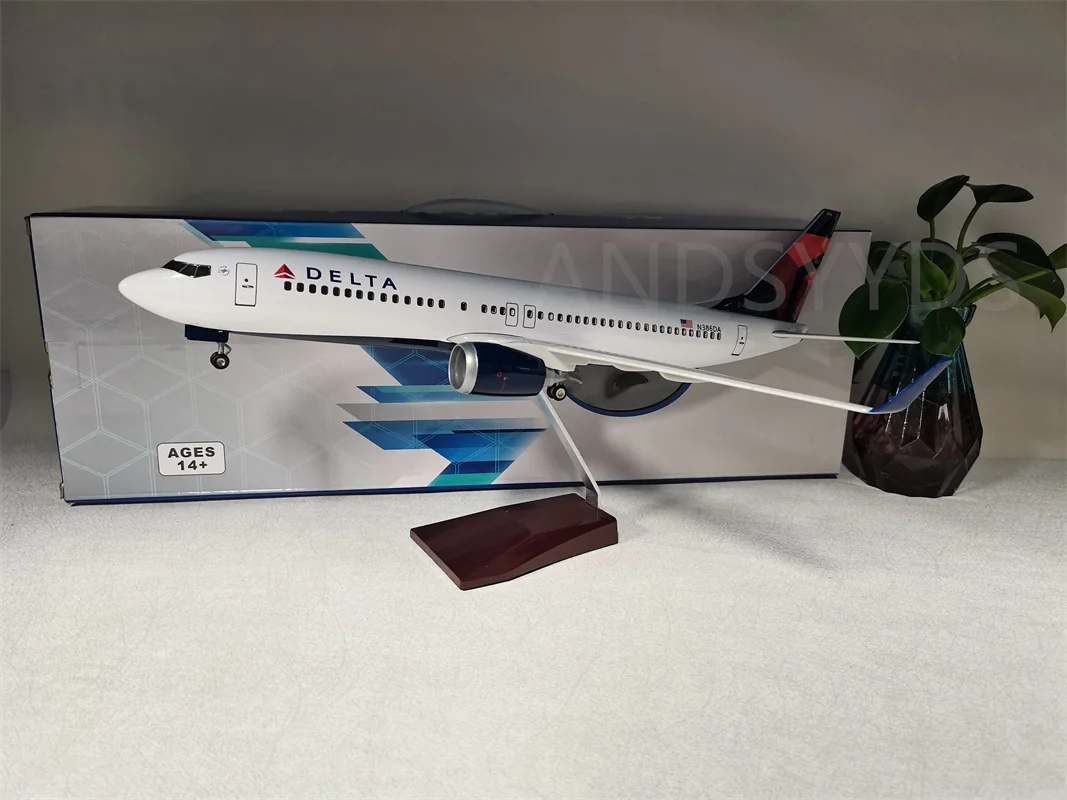 

18.1in Plane Model Delta Airlines B737 airplane toy Resin collectible aircraft With Light and Wheel Landing Gears