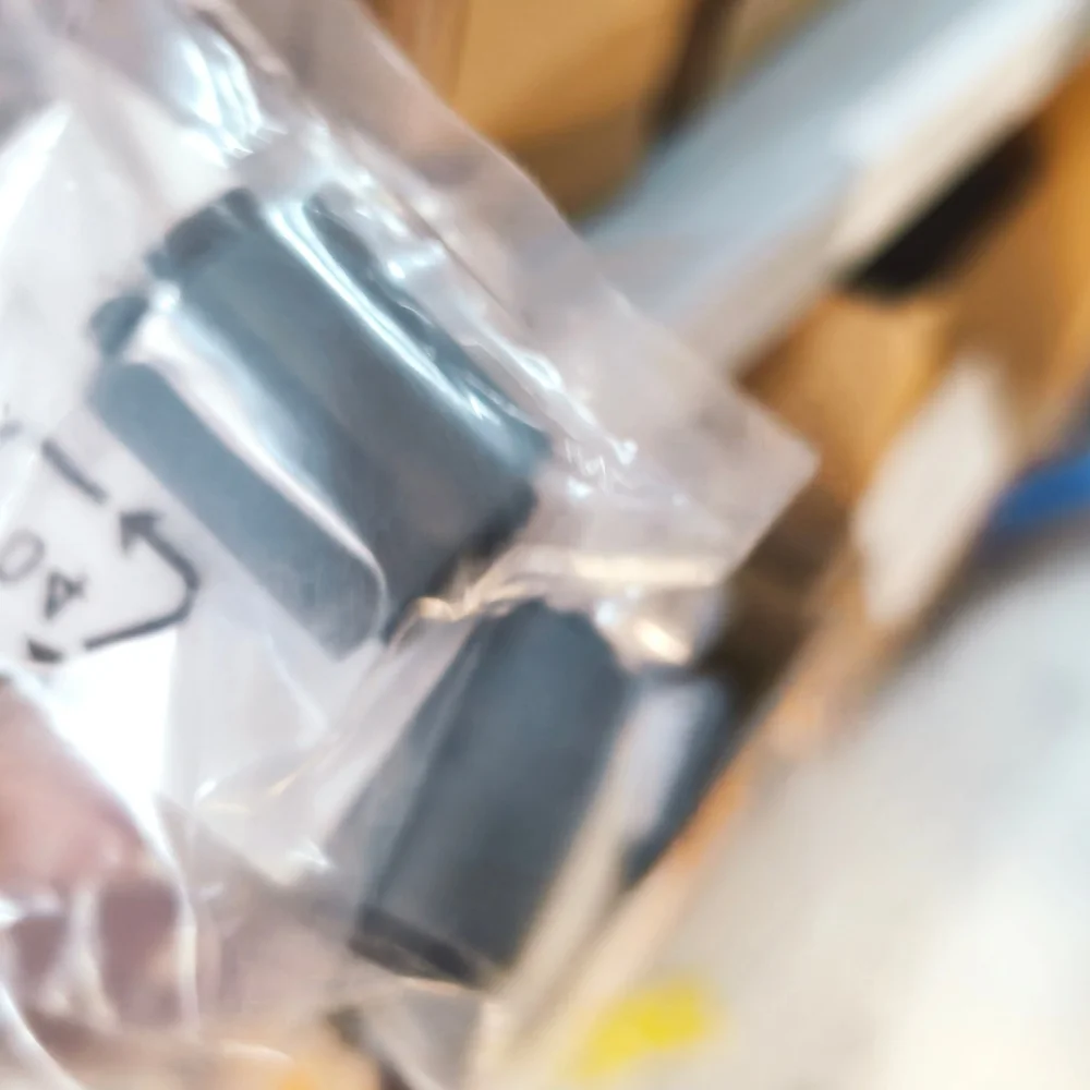 

6LA06886000 6LA06828000 Комплект ролика подачи захвата для TOSHIBA 550 555 556 650 655 656 755 756 810 855 856 520 523 557 600 603