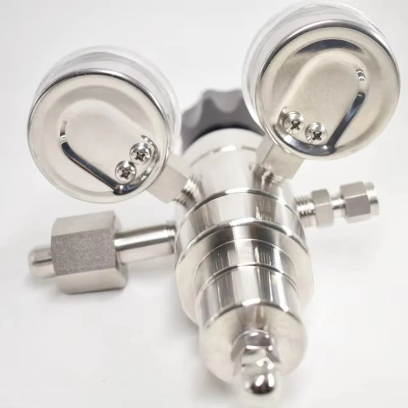 Dual-stage Pressure Regulator N2 Inlet Pressure 0-3000psi Outlet Pressure 0-120psi With Cylinder Connector