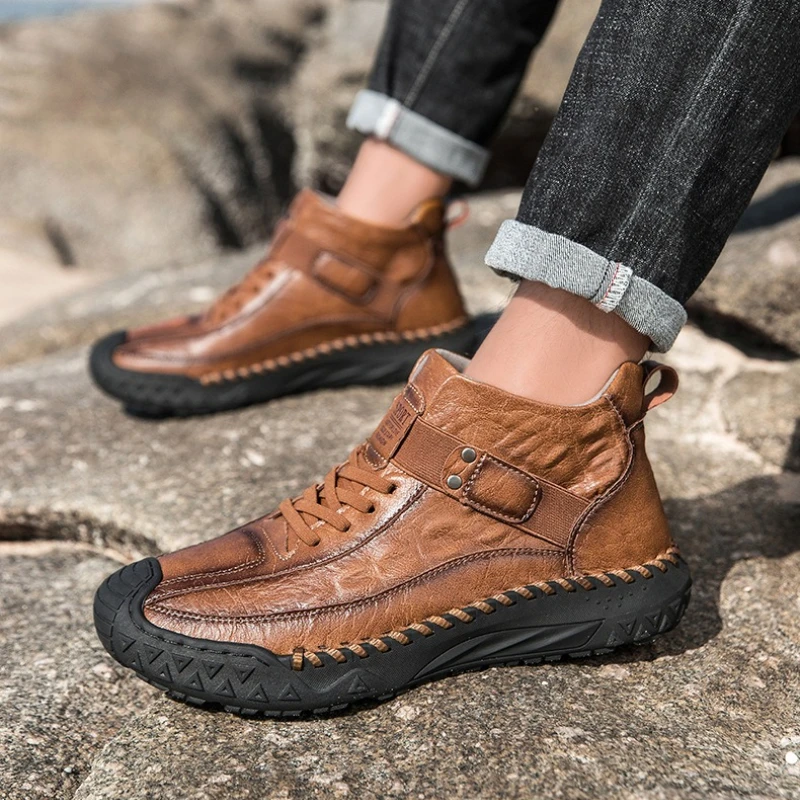 

Новая мужская кожаная повседневная обувь, уличная удобная высококачественная модная мягкая мужская классическая нескользящая обувь на плоской подошве до щиколотки, трендовые мокасины