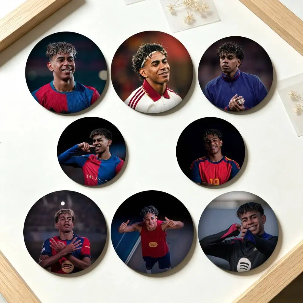 L-Lamine Yamal Football Player 25mm 32mm 44mm 58mm 75mm Brooches Badges Pins for Accessories Gift