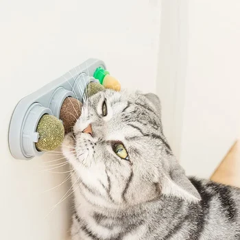 Rotating Catnip Silver Vine Ball 1