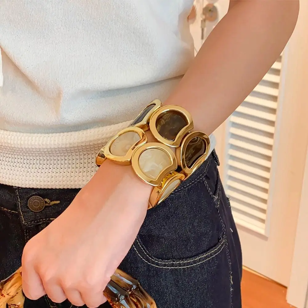 Gold Tone Alloy Acrylic Bracelet Geometric Links Translucent Panels Women's Stretch Bracelet Stretch Fit Vintage Bangle