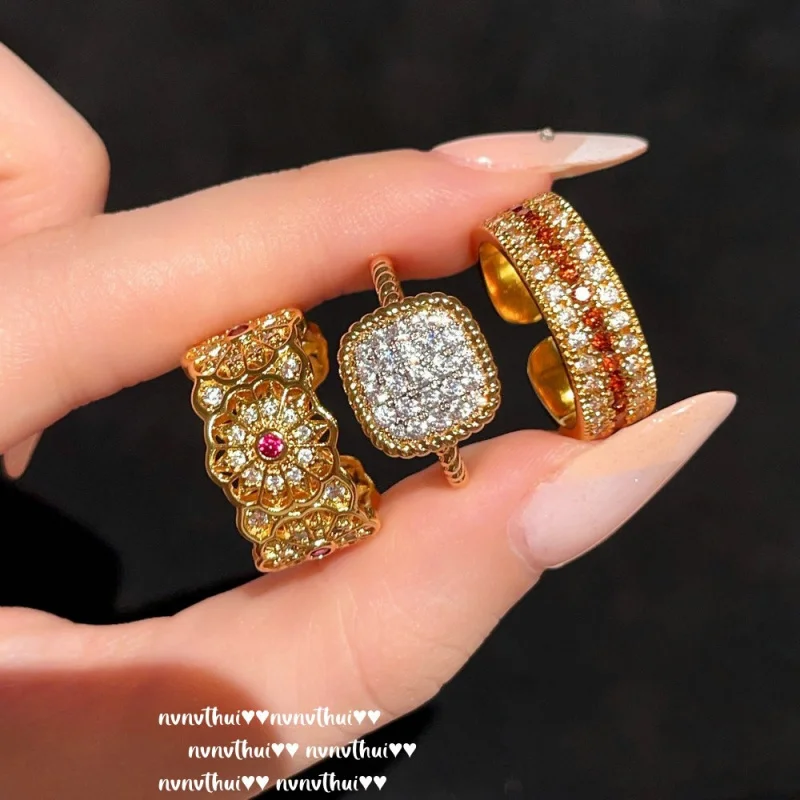 

Ancient Gold Filigree Engraved Rose Window Gemstone Ring New Chinese Style Wealthy Woman Harmony Starry Sky Zircon Ring