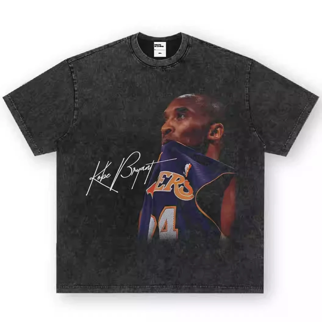

Kobe Pays Tribute To The American Football Star 2025 года, модная брендовая винтажная футболка с короткими рукавами из чистого хлопка с принтом в стиле ретро