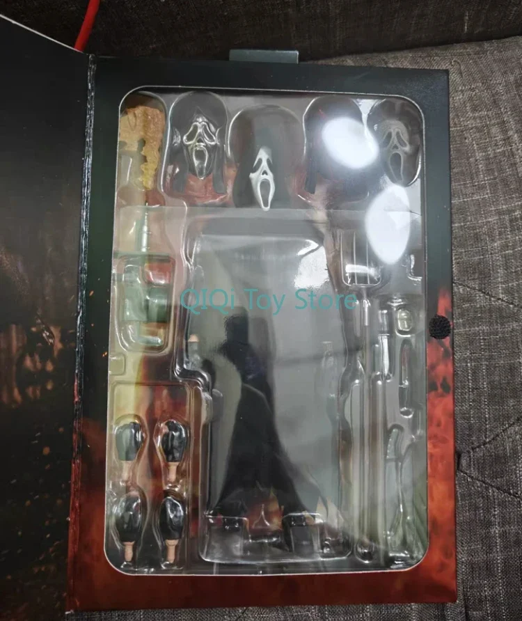 

In Stock Screaming, Ghost Face, Fire-Inflicted Version, Motable Model Handicraft