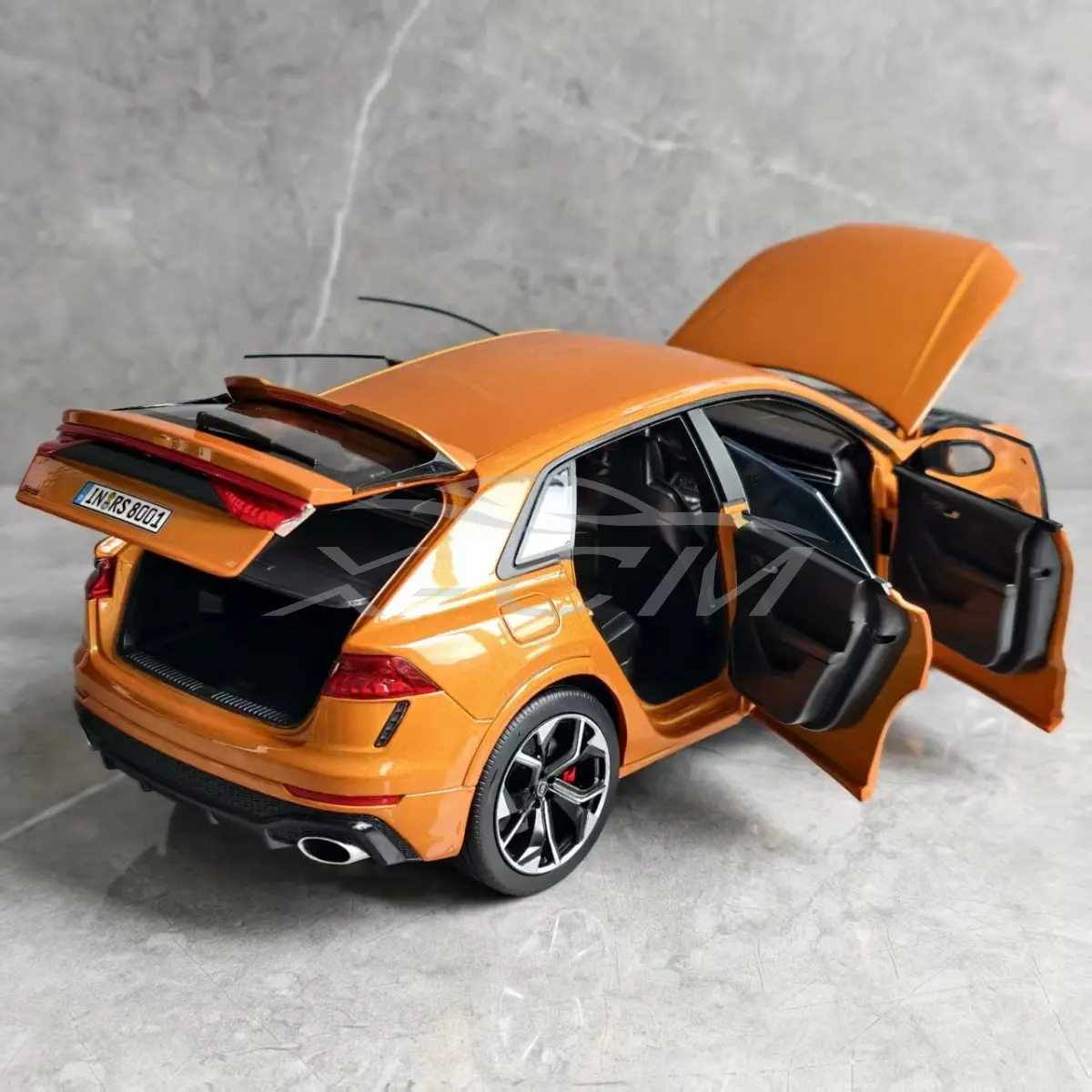 1/18 RS Q8 Diecast Model Car Model Gifts for Collectors
