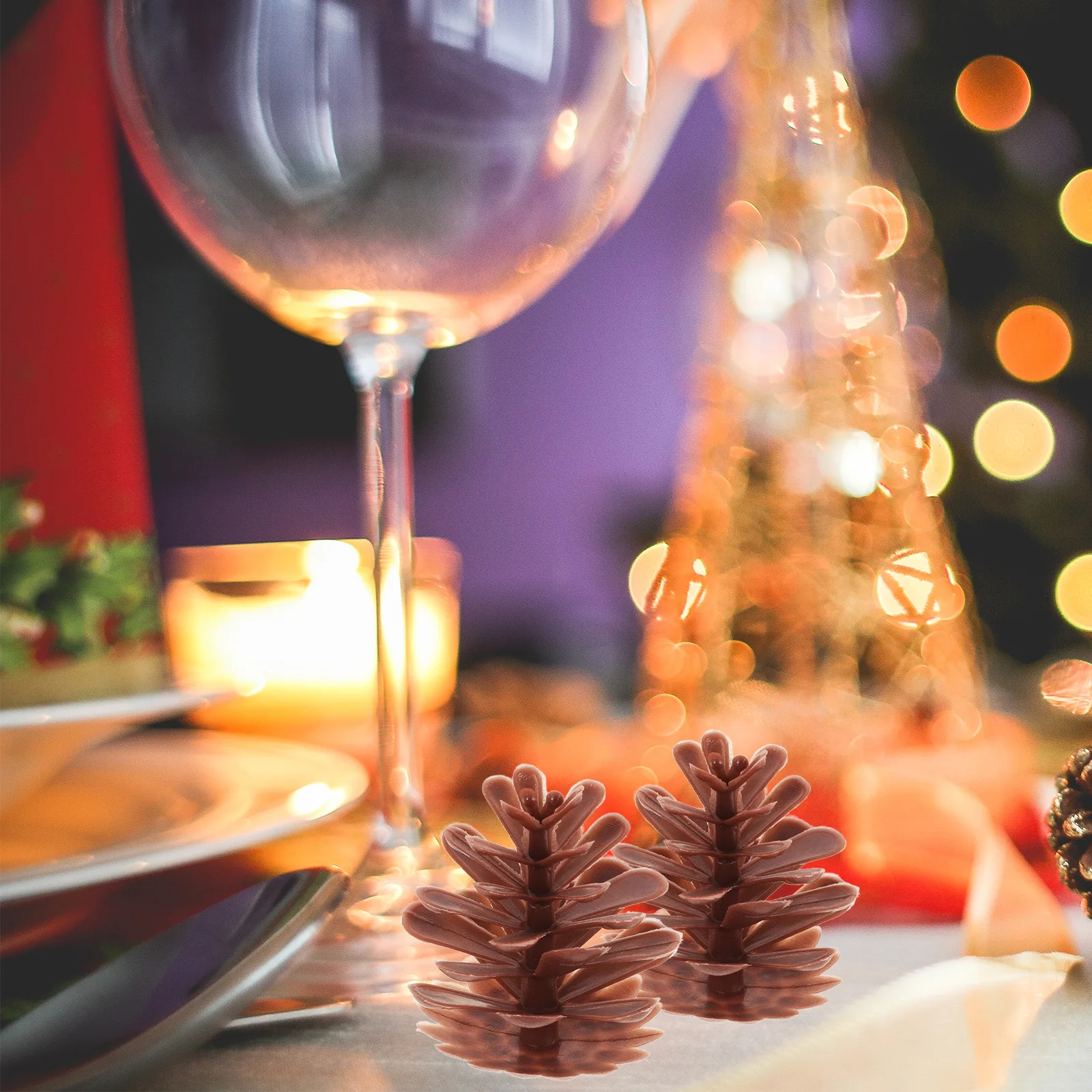

50 Pcs Artificial Simulated Pine Cone Decoration Plastic Acorns for Decorations