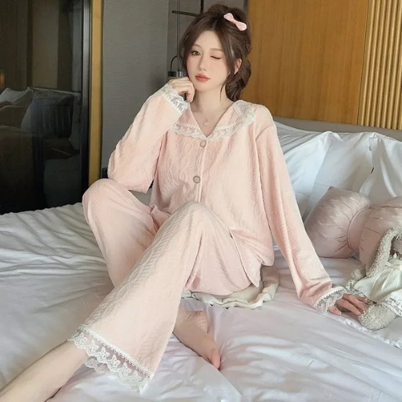

5XL Plus SIze Velvet Pajamas Women's Lace Sweet Autumn and Winter Thickened Warm Loungewear Set Can Be Worn Outside Home Clothes