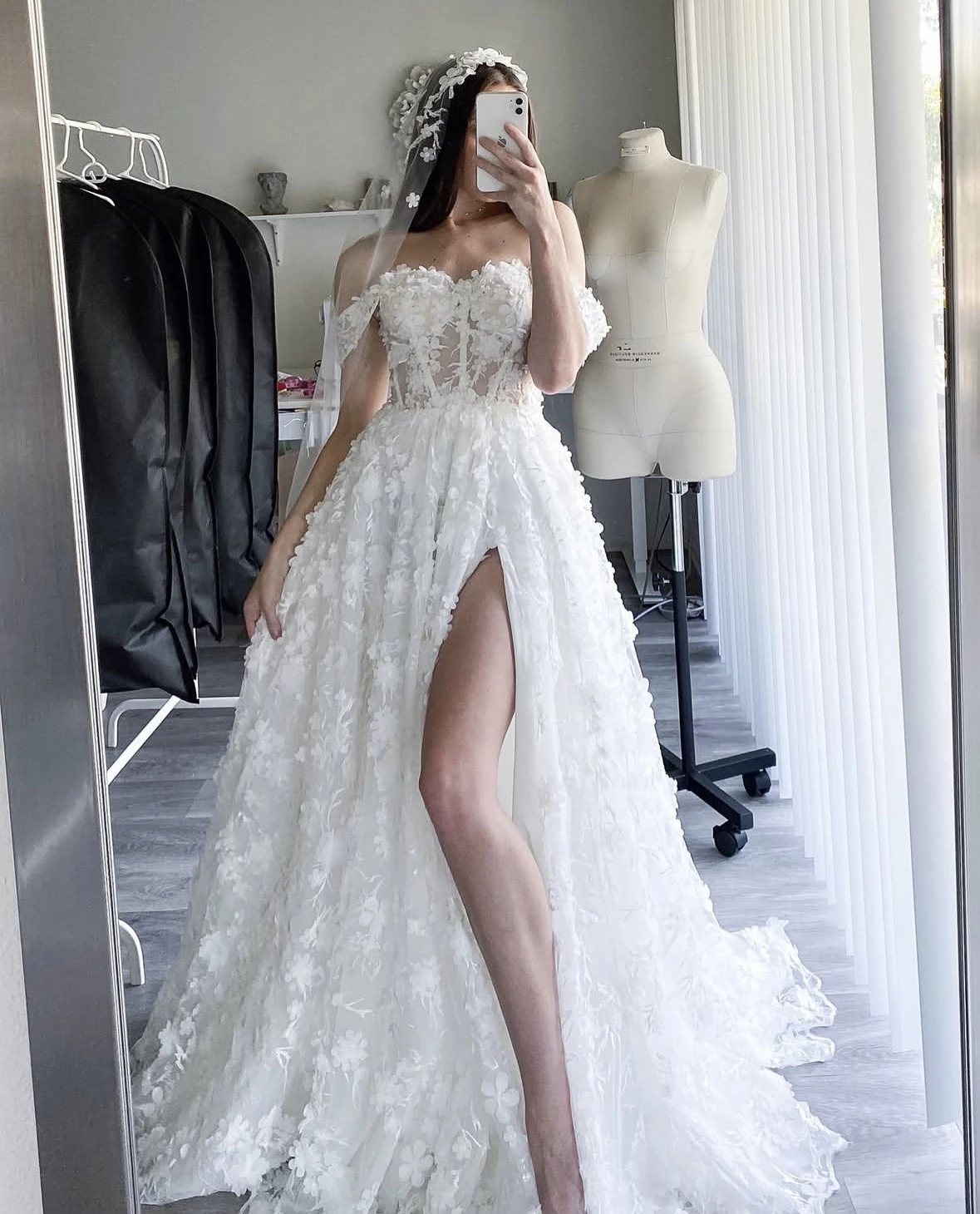 3D Floral Lace Mermaid Wedding Dresses Side Split Off Shoulder Sexy Beach Bridal Gowns 2025 Customized White Country Bride Dress