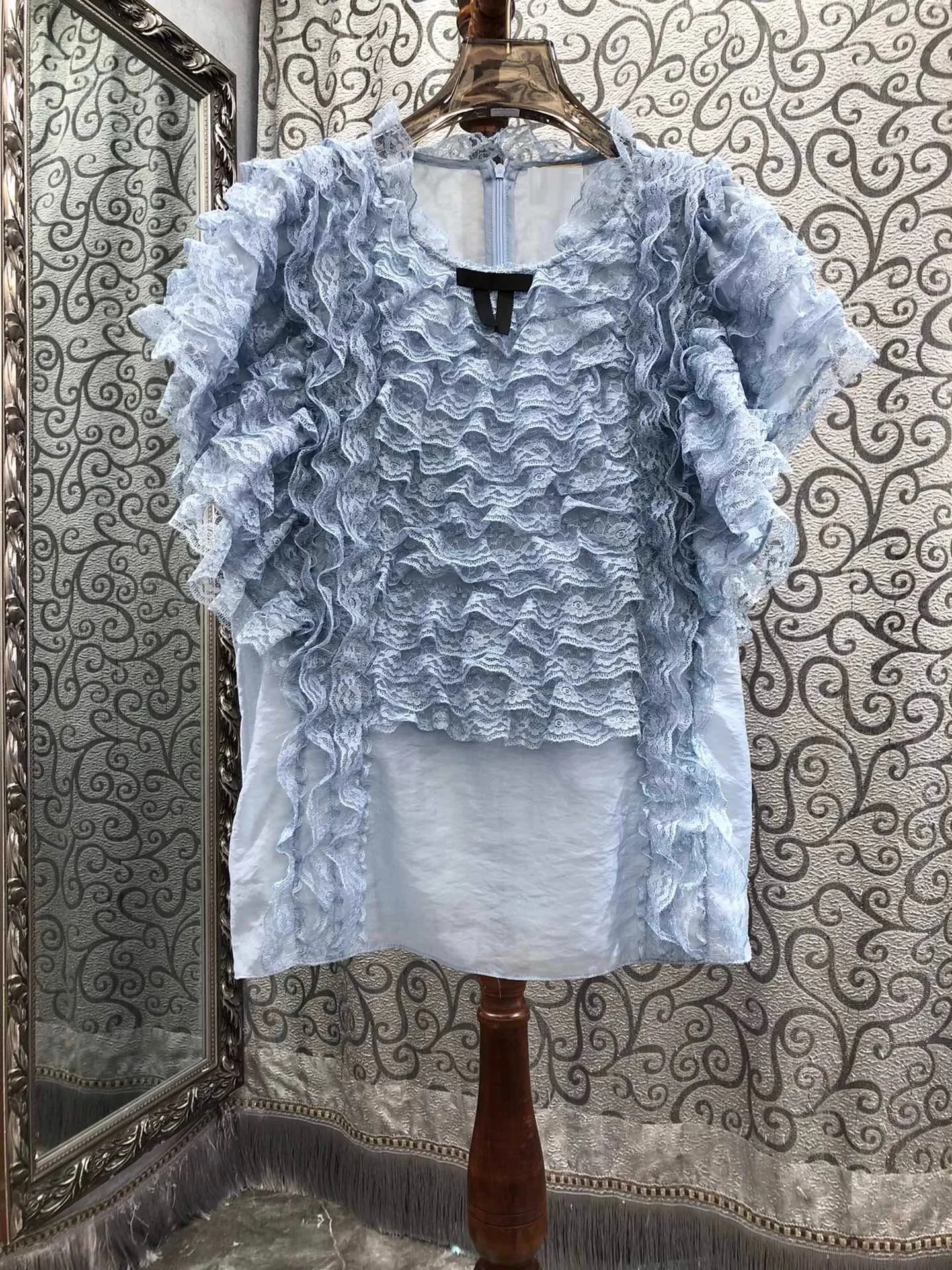 

Tops Fashion New Blouses 2025 Summer Lady Cascading Ruffle Lace Flower Patterns Short Sleeve Beige Blue Silk Cotton Tops Blusas
