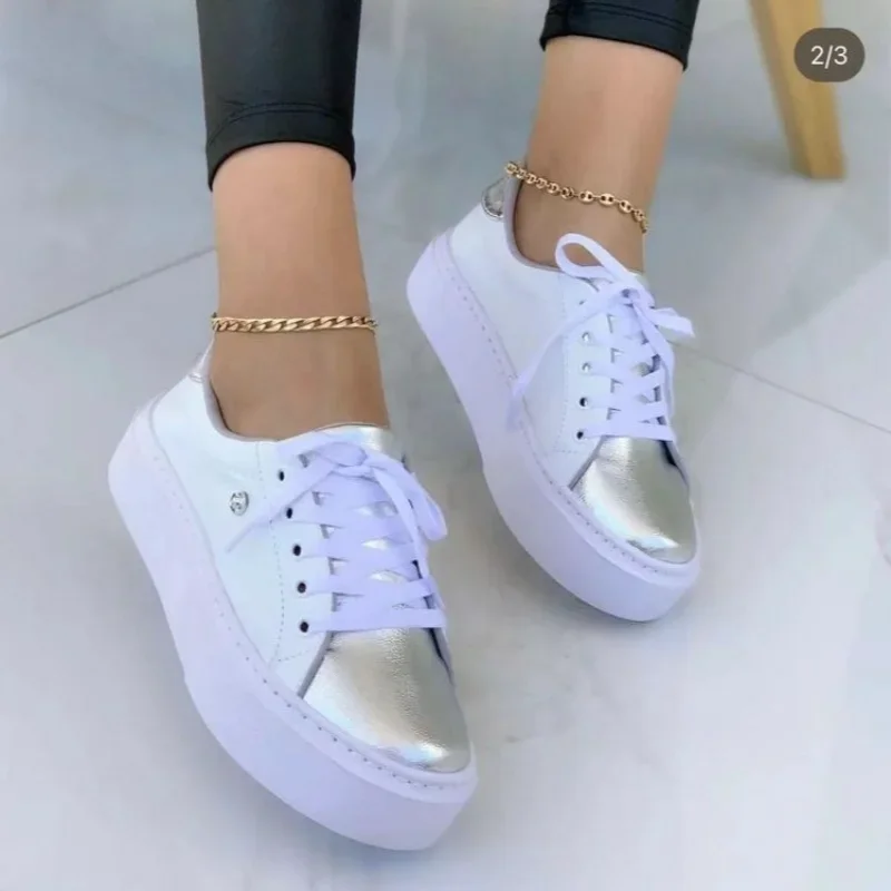 Zapatillas vulcanizadas de cuero blanco con remaches transpirables y cordones - Zapatos informales para mujer con suela gruesa,