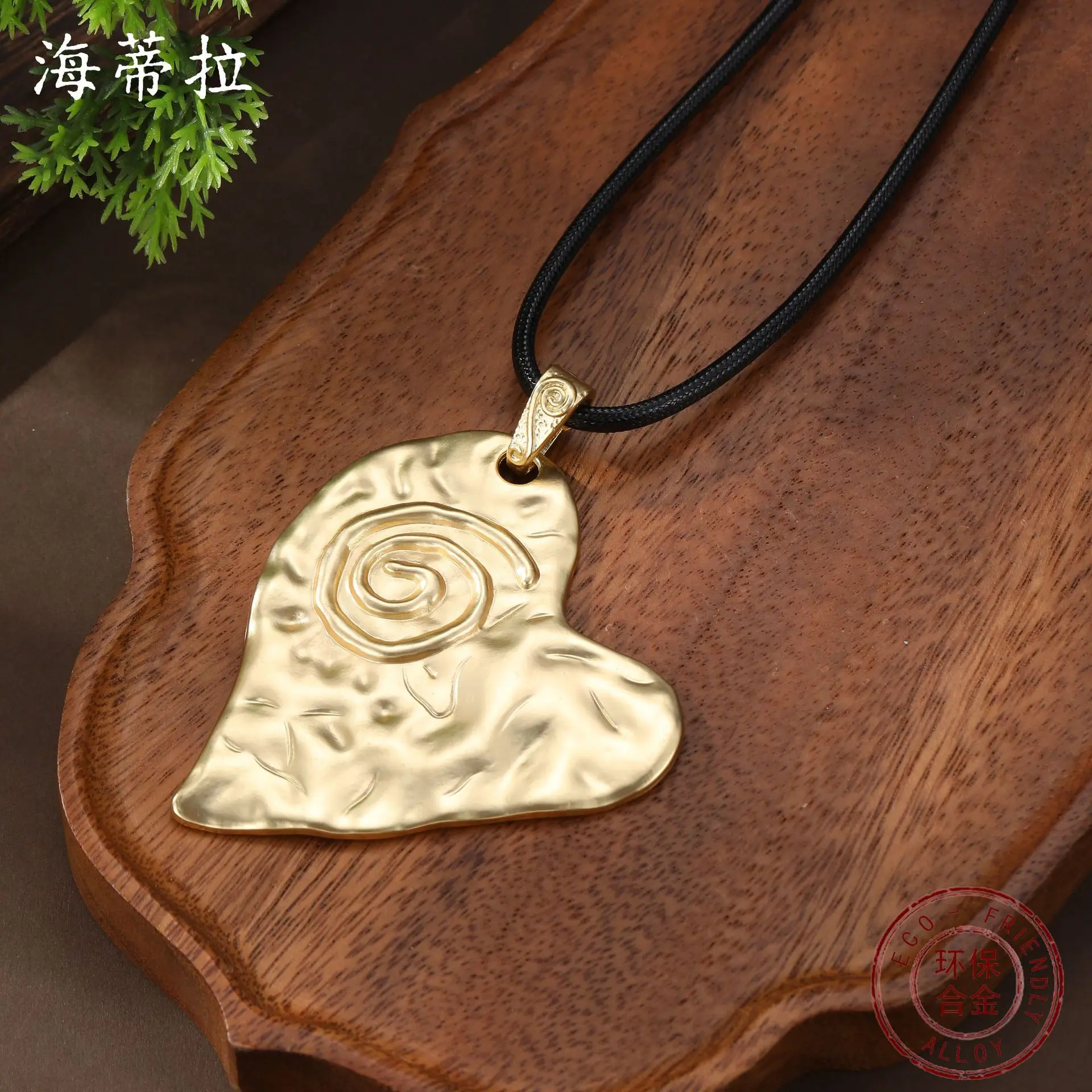 DIY accessories irregular matte love leather rope long pendant women's fashion exaggerated heart-shaped long necklace wholesale