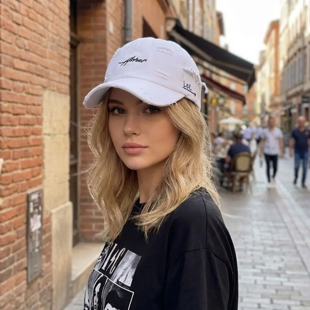Casual Unisex Baseball Cap Broken Hole Asher Embroidery Sunscreen Hat Adjustable Iron Ring Sun Hat Spring Summer Autumn