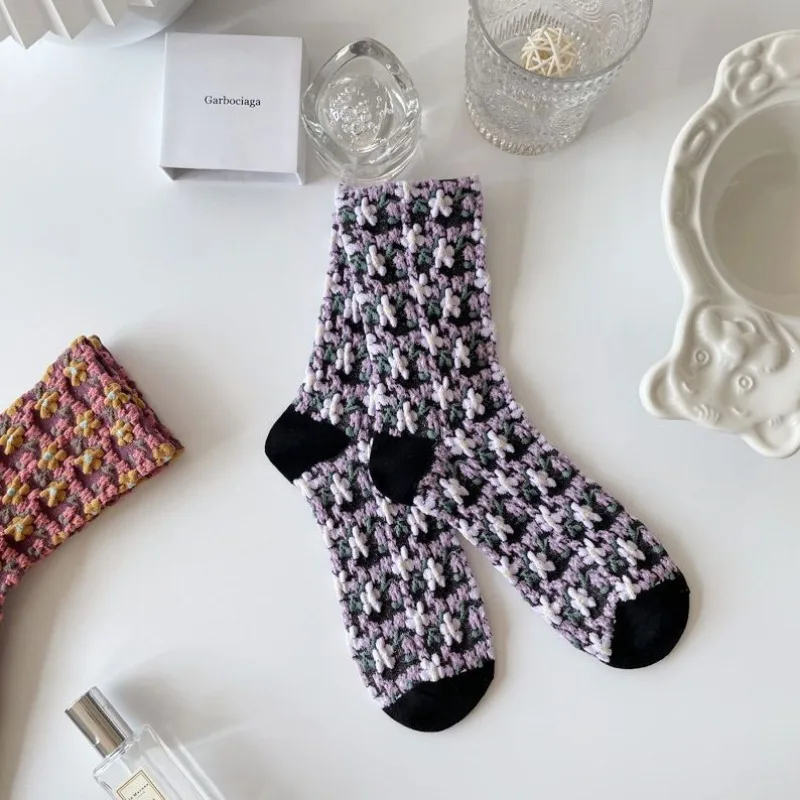 Vintage Retro Floral Women Stackable Mid Calf Socks 3D Raised Flower Textured Knit Cottagecore Style Color Block Toe Design