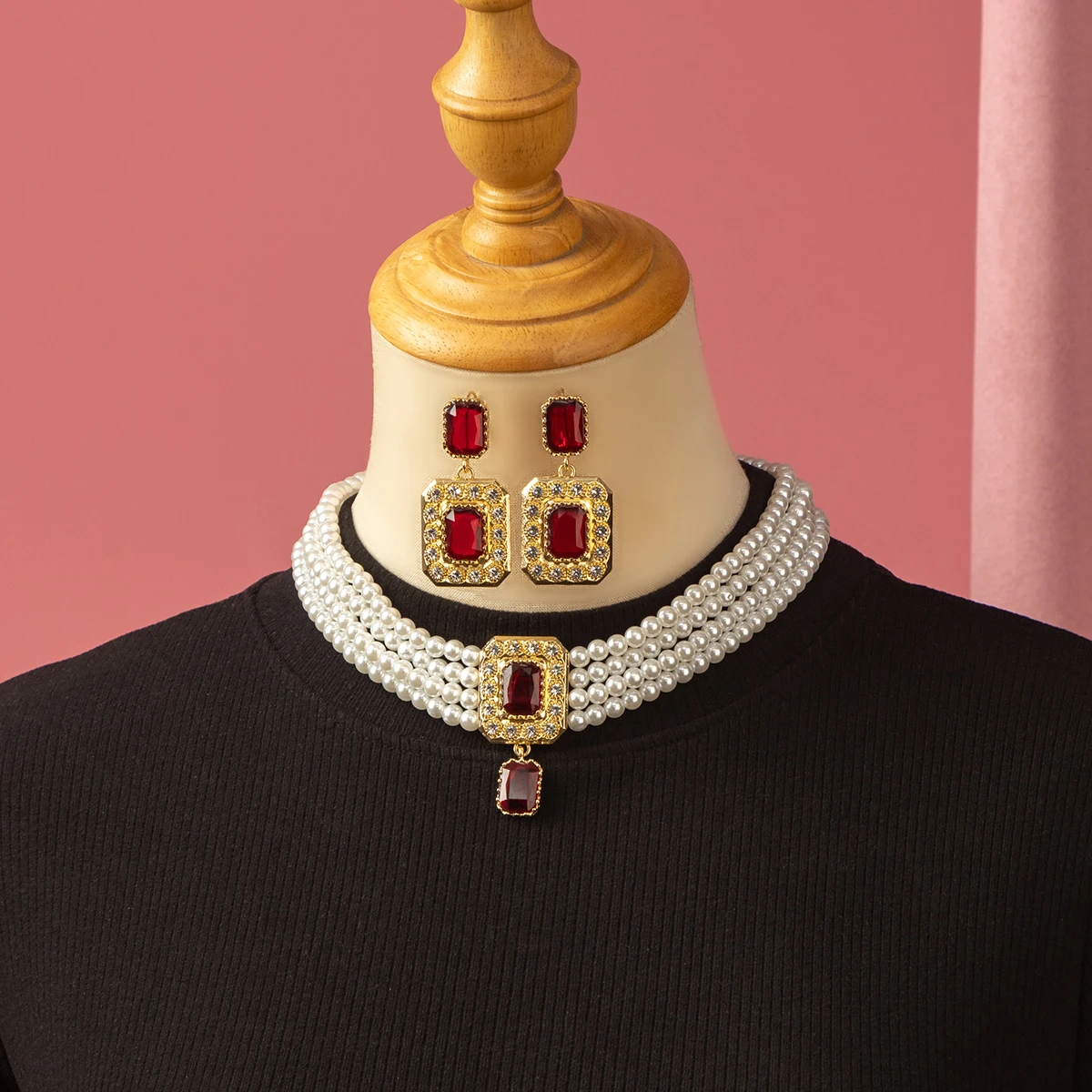 

Metal With Inlaid Carving Combined With Hand-Beaded Arab Wedding Jewelry mitation Pearl Choker Earrings Combine Square