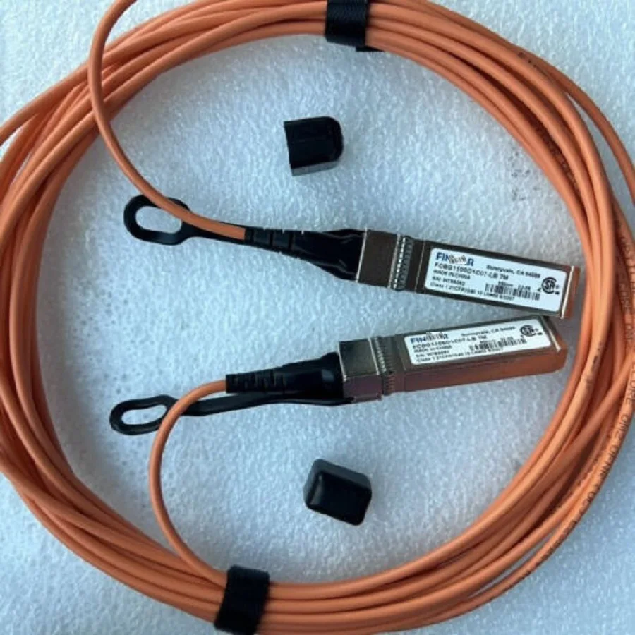 Fi-ni-sar FCBG110SD1C07-LB 10G multi-mode AOC fiber optic cable stack line with 2 optical modules orange length of 7 meters