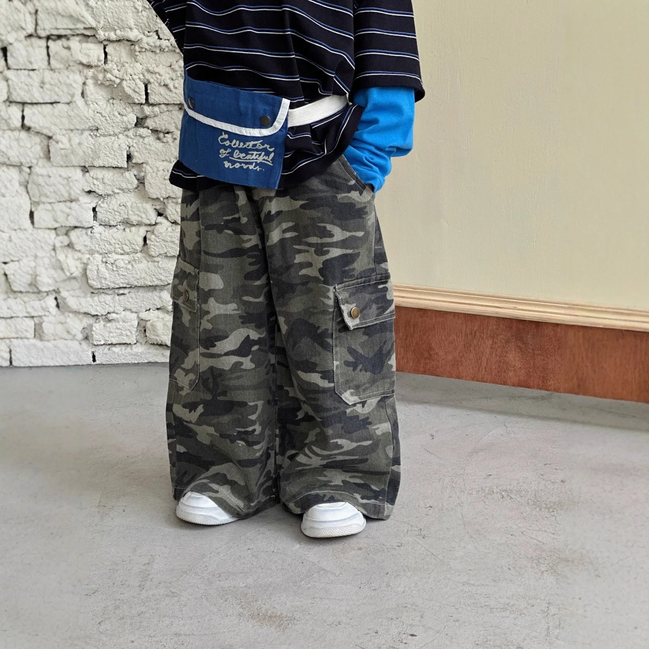 

Children's Pants Retro Camouflage Work Pants 25 Autumn New Item for Boys and Girls Casual Loose Multi Pocket Straight Leg Pants