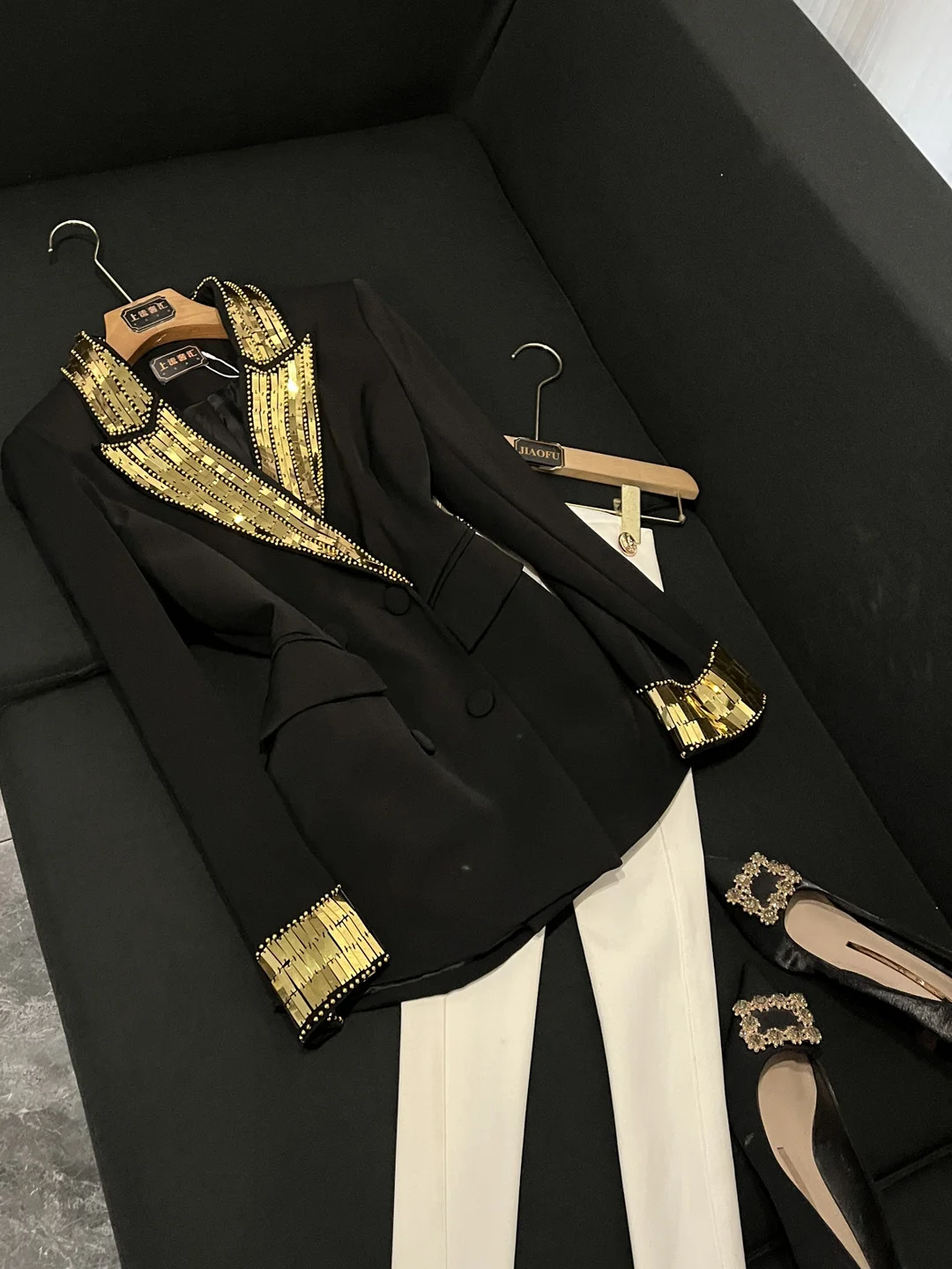 

Ele 2025 Winter New Faion Sequin Design Утягивающий высококачественный костюм Jaet OK49 French Sle Long Sve Офисная одежда