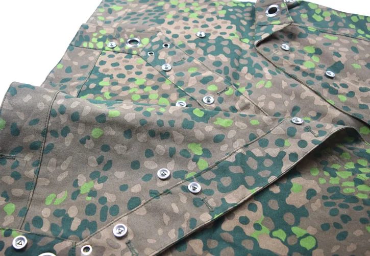 Camouflage REVERSIBLE  German DOT 44 Tent cloth Poncho Mlitary Reenactments　