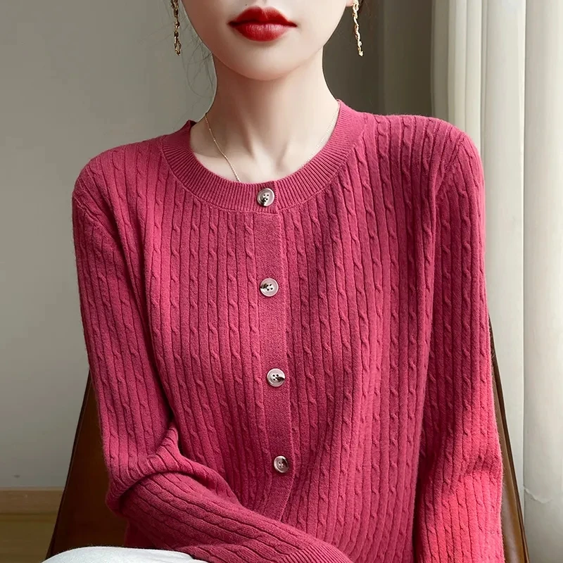 

Xiaoxiangfeng Knitwear Women's Spring 2025 New Female Temperament Round Neck Coat Ladies Loose Sweater Cardigan Slim Top