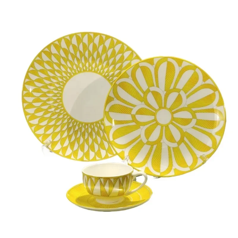 

Deluxe Modern European One-Person Ceramic Tableware Set Eco-Friendly Bone China for Main Restaurant Hotel Use