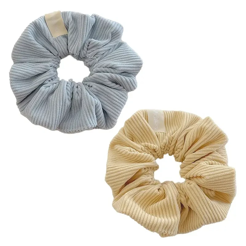 أربعة ربطات شعر سروال قصير باللون البيج ناعمة وصديقة للبشرة، مما يجعلها من السهل إنشاء جوًا لطيفًا في الربيع!