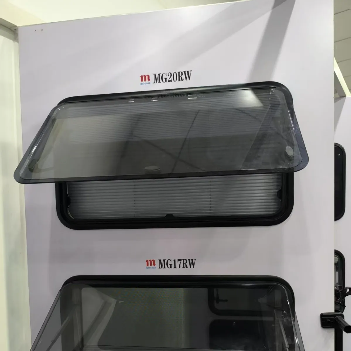 Full Flat Round Corner Outward Push RV Window Aluminum For Camper Trailer Mod Parts