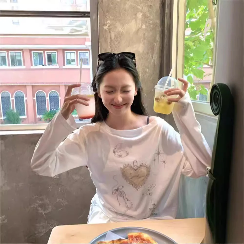 

White Printed Thin Long-sleeved Sunscreen Blouse T-shirt Women's New Summer High-end Temperament Loose and Thin Top
