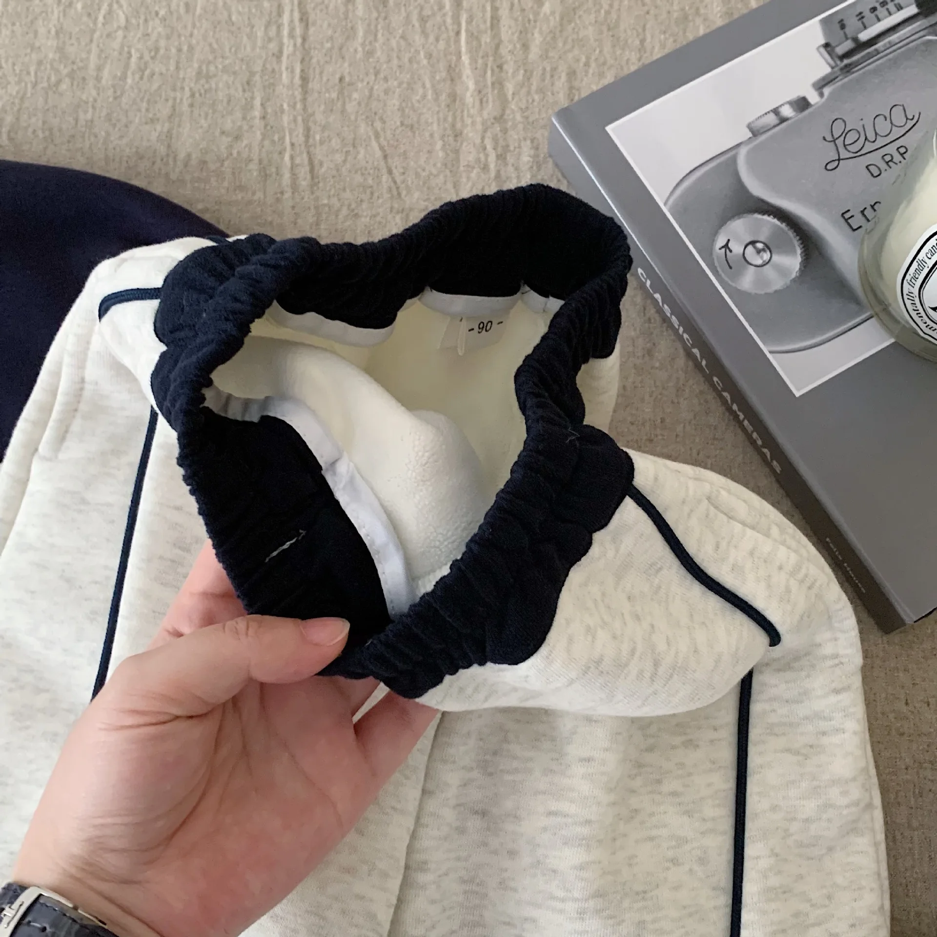 Детская одежда, детские повседневные флисовые штаны, новинка зимы 2025 года, свободные спортивные штаны в корейском стиле, спортивные штаны на шнурке для мальчиков и девочек