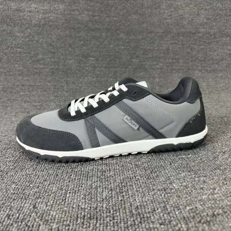 Men's and Women's Professional Table Tennis Shoes Mesh Breathable Badminton Shoes Outdoor Fitness Volleyball Shoes