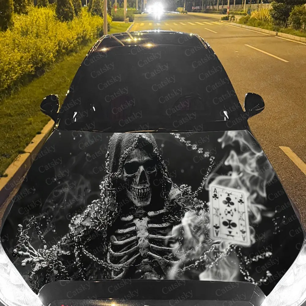燃えるような死神とポーカーの車カバーデカール、自動車ボンネットステッカー、防水性と自己粘着性のある自動車ビニールラップ、クールな車外装