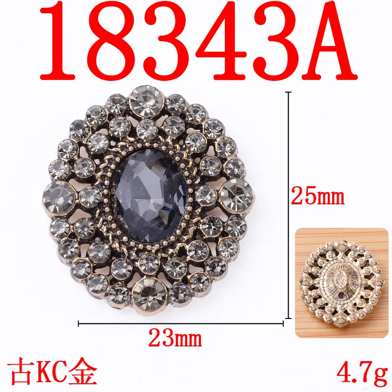 Manufacturer spot wholesale micro-inlaid diamond flower plate diamond buckle alloy accessories retro fashion clothing luggage de