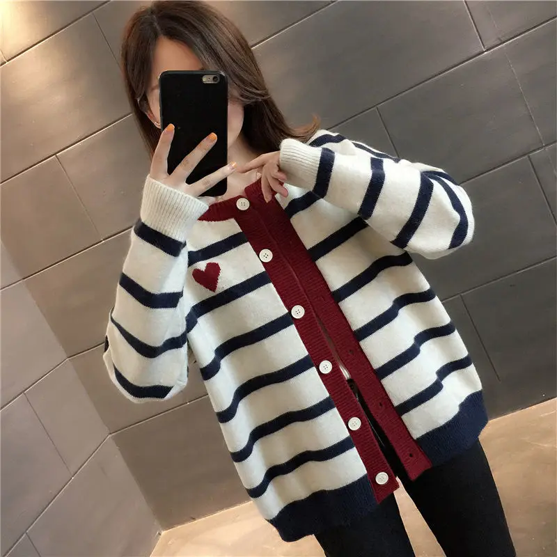 Heart-shaped striped cardigan autumn winter new women long sleeved jacket versatile round neck knitted sweater button loose