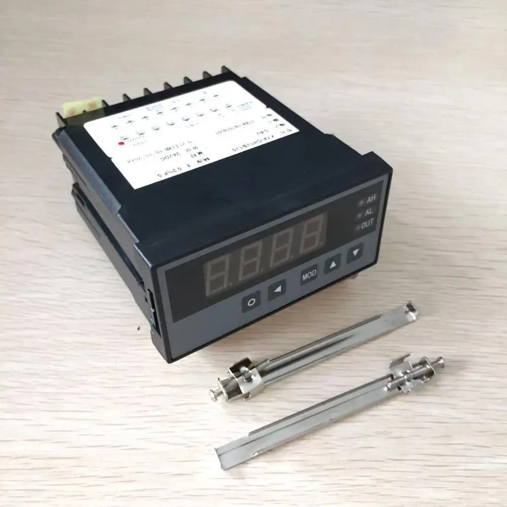 Digitale indicator met verschillende uitgangen voor positiesensor