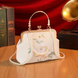 Retro Women Floral Embroidery Evening Clutch Shell Clip Luxury Evening Handbags Purse Pearl Chains Shoulder Bags Crossbody Bags